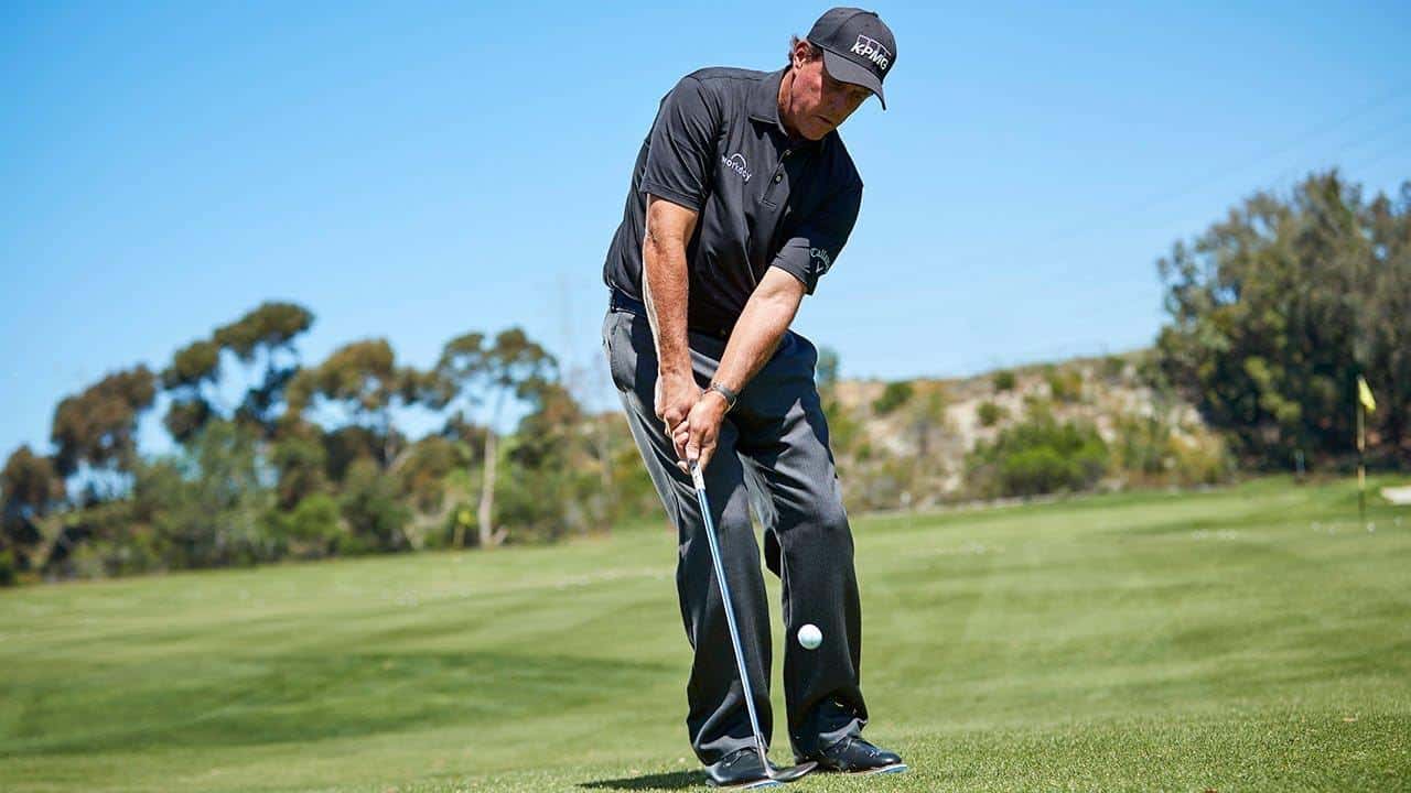 Phil Mickelson chip shot